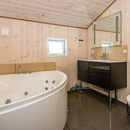 8 Person In Holiday home