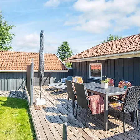 Holiday home 8 Person In *